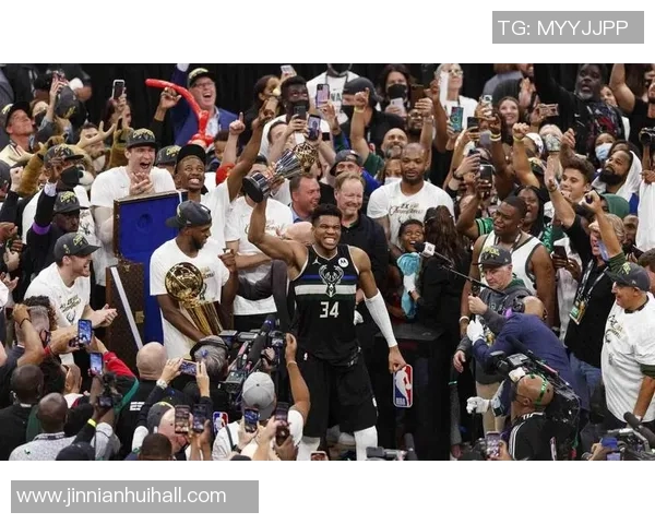 罗林斯展现巨星潜力AJ格林凭借特点成功立足NBA